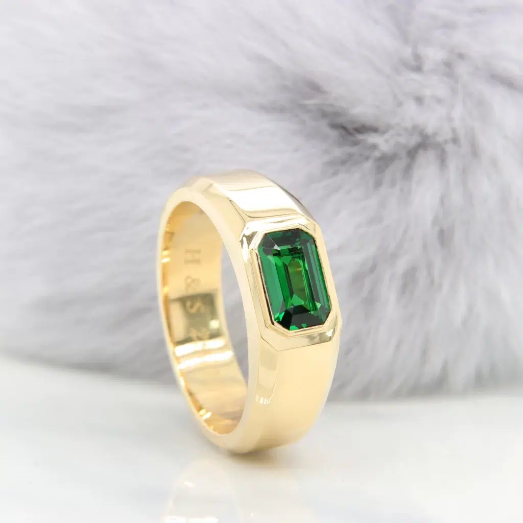 Tsavorite Green Garnet Gemstone - Custom Modern Men's Ring jewellery with Yellow gold  