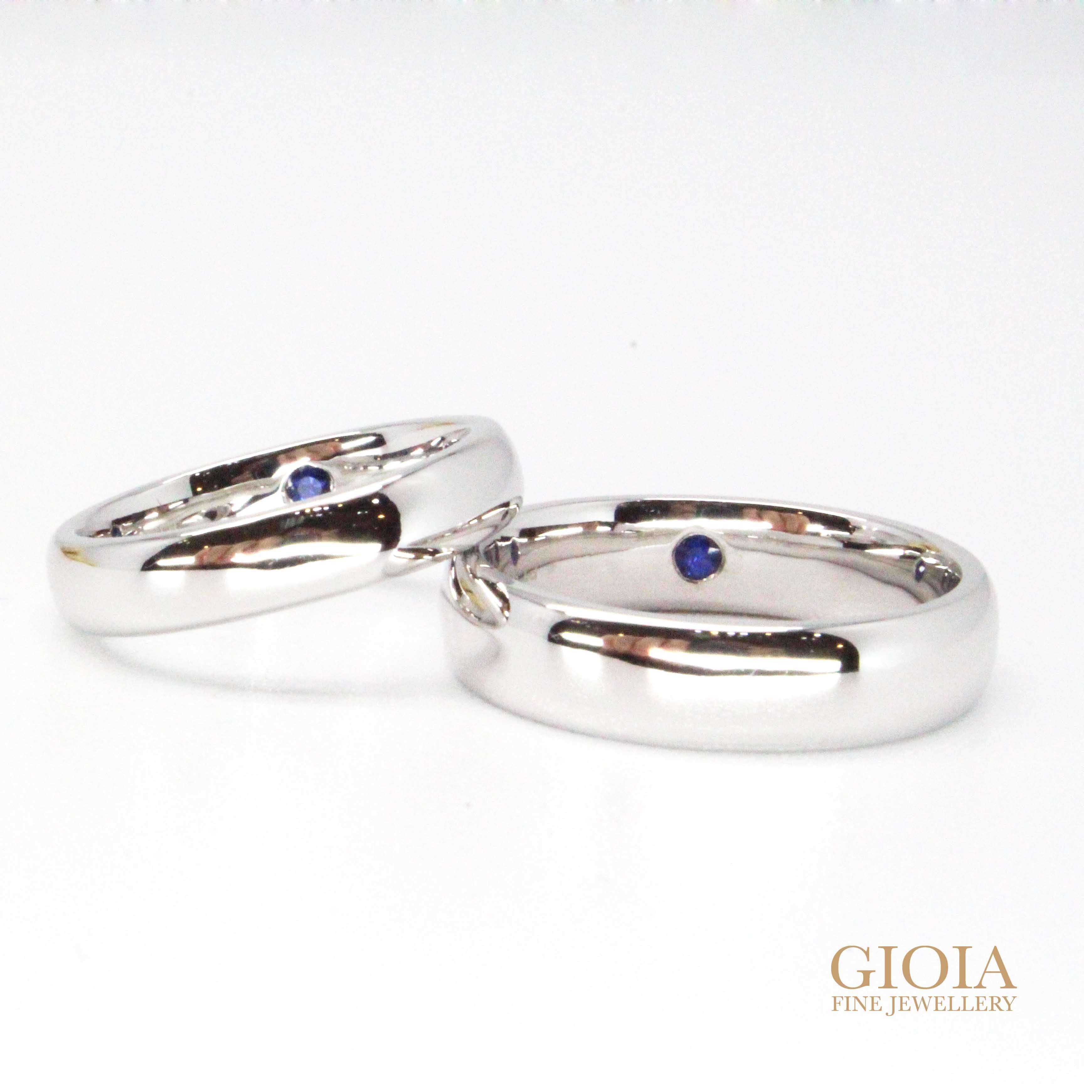 Platinum with blue sapphire gemstone Wedding bands - customized wedding bands | customized jeweler