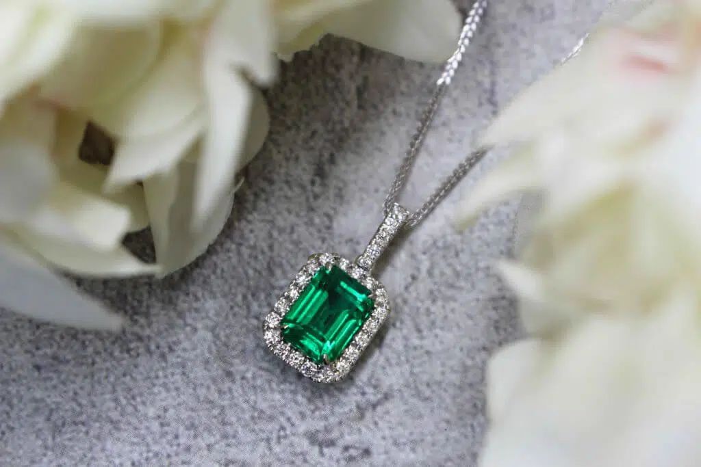 custom emerald gemstone pendant | Bespoke custom made local Singapore Designer Private Jeweller in customised fine jewellery and customised engagement ring for wedding proposal