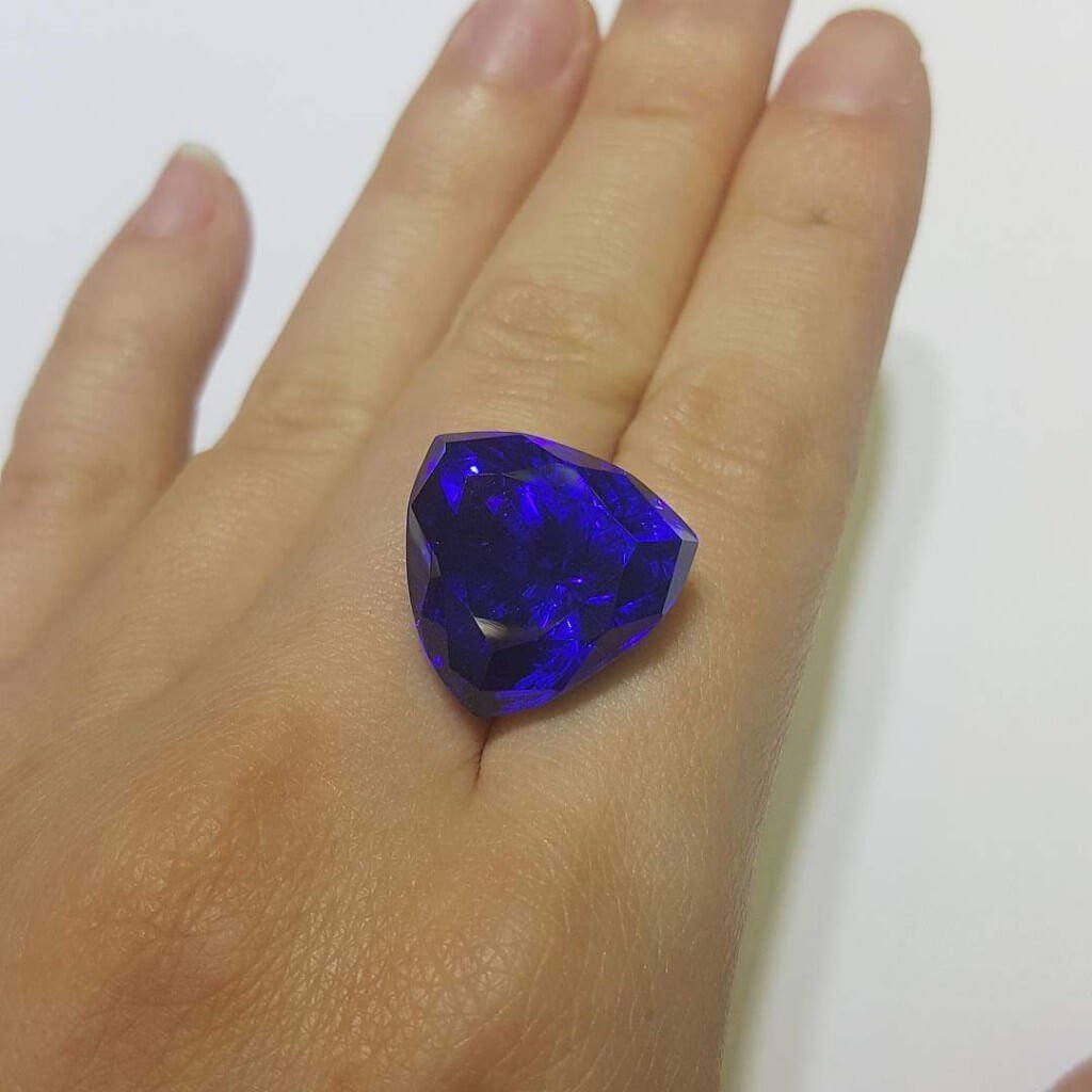 A vivid blue-violet tanzanite gemstone, the blue variety of zoisite from Tanzania