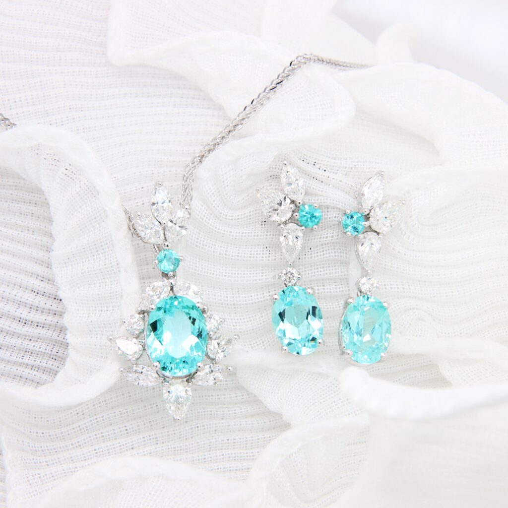 Paraiba Tourmaline High Jewelry Pendant with Earring set Fine Jewelry Luxury Bespoke Jewellery with Precious Gemstones - High Jewelry