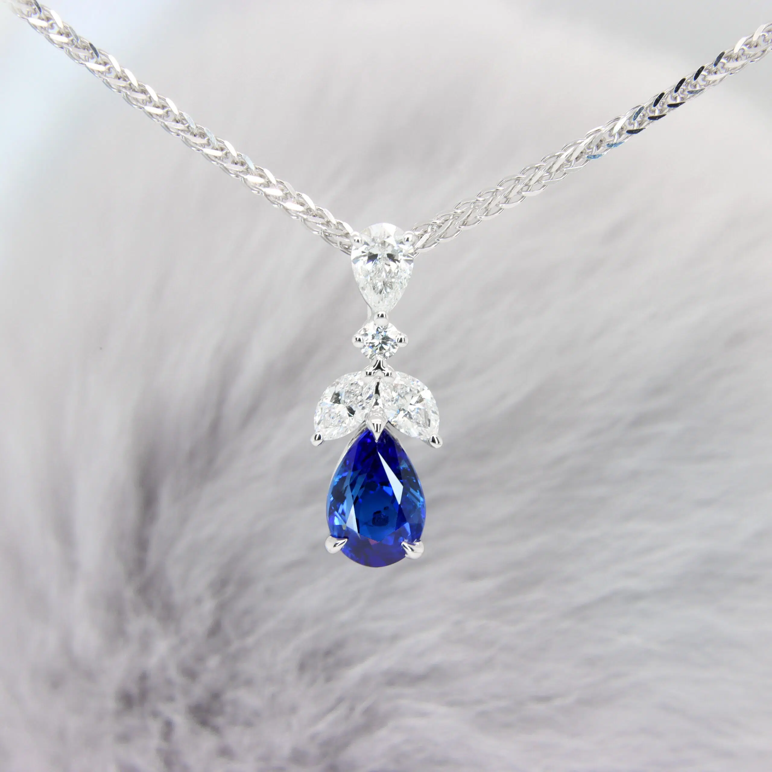 Royal Blue Sapphire unheated pendant jewellery