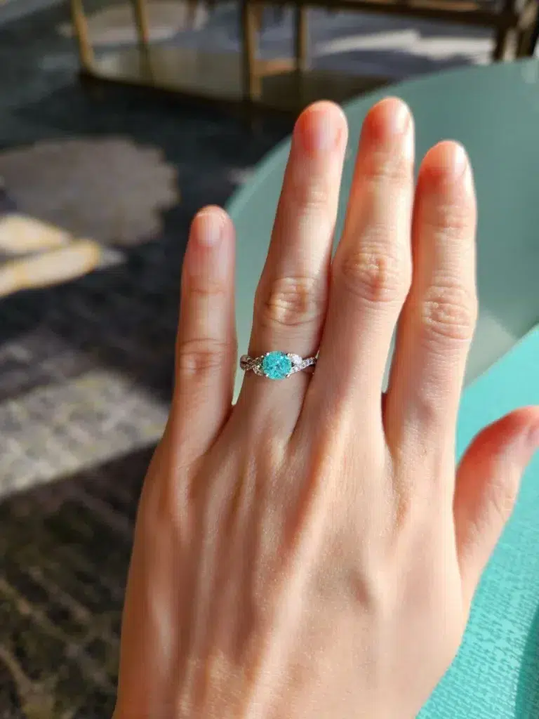 Unique proposal Ring with Paraiba Tourmaline Gemstone at GIOIA Fine Jewellery