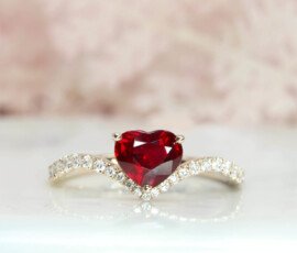 Heartshape Ruby Pigeonblood skilfully cut in well symmetry and polish to give an exceptional brilliance in the ruby. Crafted from sketch to a unique wedding engagement ruby ring | Customised Engagement by local Singapore customised jewellery in wedding jewellery.