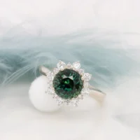 Teal sapphire halo diamond ring in champagne gold, 3.24ct unheated GRS certified sapphire, 16 diamond starburst halo, GIOIA Singapore